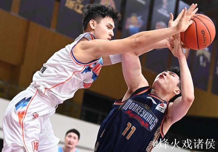 CBA夏联-赵柏清26+9同曦险胜宁波 邬挺嘉17+11